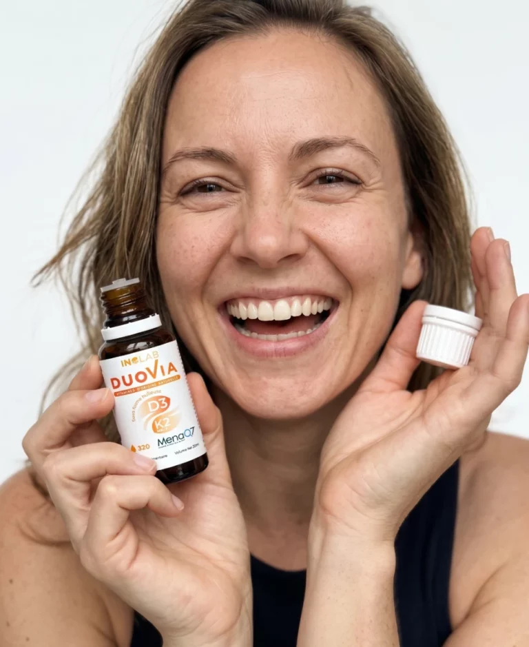 DUOVIA : chiffres clés, 1600 UI de vitamine D3 et 50 µg de vitamine K2-MK7 pour 3 gouttes